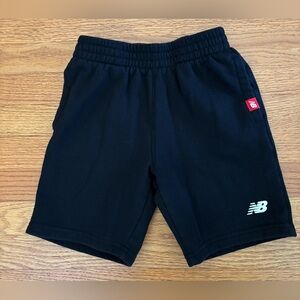 New Balance Shorts Kids Sz 8 Black Logo Pockets Elastic Waist Athletic Sports